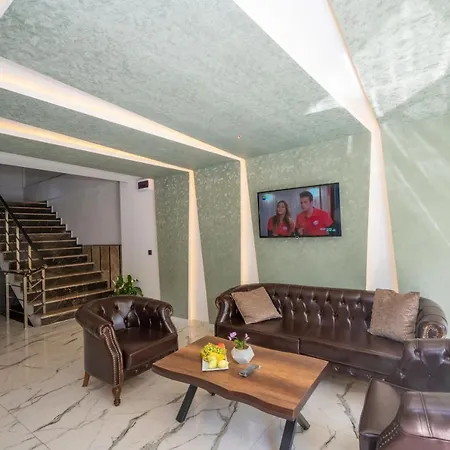 Dem ホテル 3*