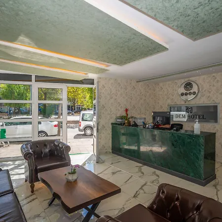 Dem Hotel