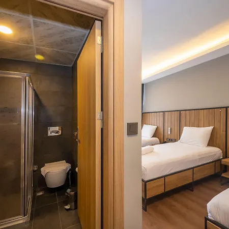 Hotel Dem 3*